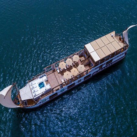 Dahabeya Yakouta Nile Cruise-Every Monday From Luxor- Aswan For 05 Nights エクステリア 写真